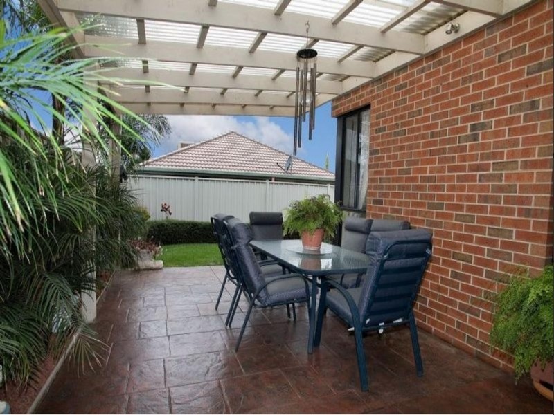 9 Shearwater Place, Craigieburn VIC 3064