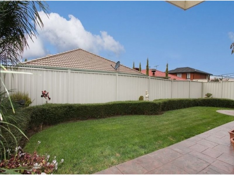 9 Shearwater Place, Craigieburn VIC 3064