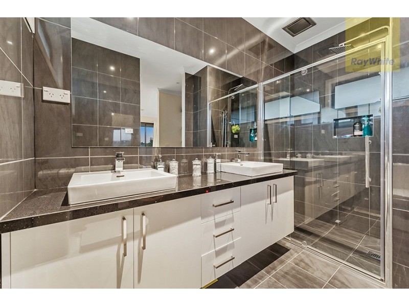 38 Gallantry Avenue, Craigieburn VIC 3064