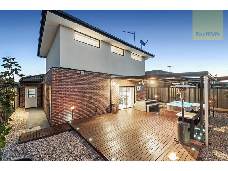 38 Gallantry Avenue, Craigieburn VIC 3064