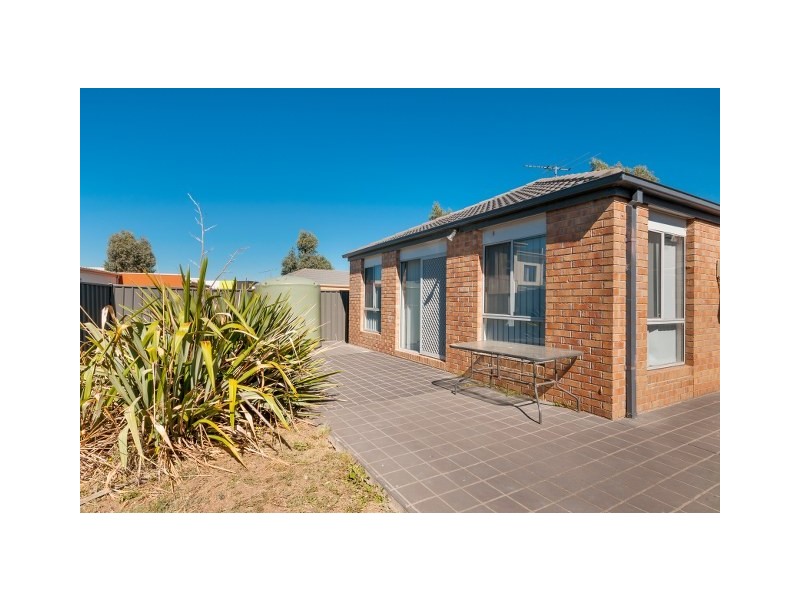 111 Mareeba Way, Craigieburn VIC 3064