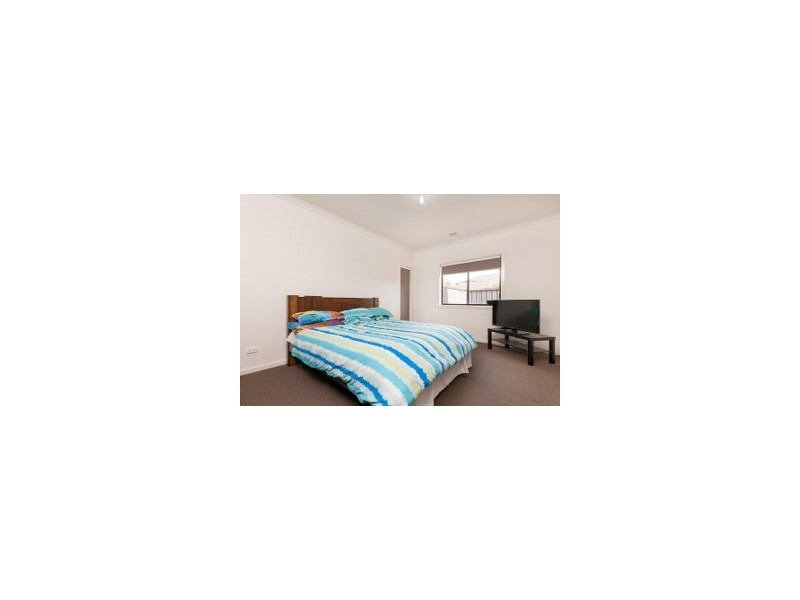 29 Serenity Way, Craigieburn VIC 3064