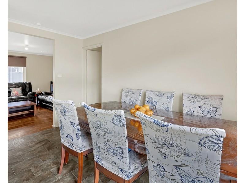 33A Amesbury Avenue, Craigieburn VIC 3064