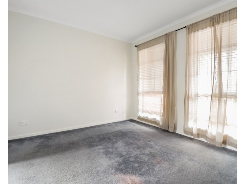 43 Woodlea Crescent, Craigieburn VIC 3064