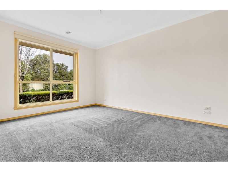 34 Waterford Avenue, Craigieburn VIC 3064