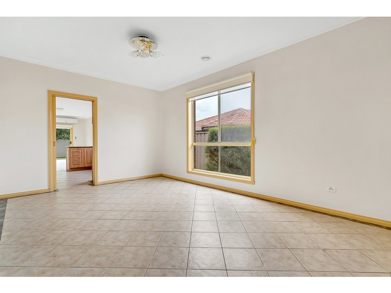 34 Waterford Avenue, Craigieburn VIC 3064