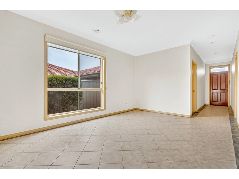 34 Waterford Avenue, Craigieburn VIC 3064