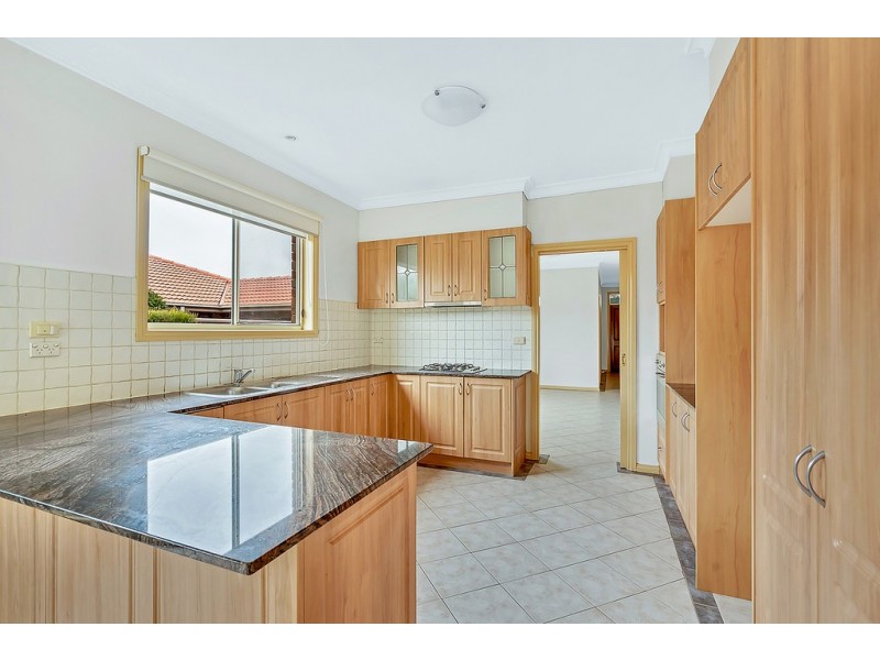 34 Waterford Avenue, Craigieburn VIC 3064