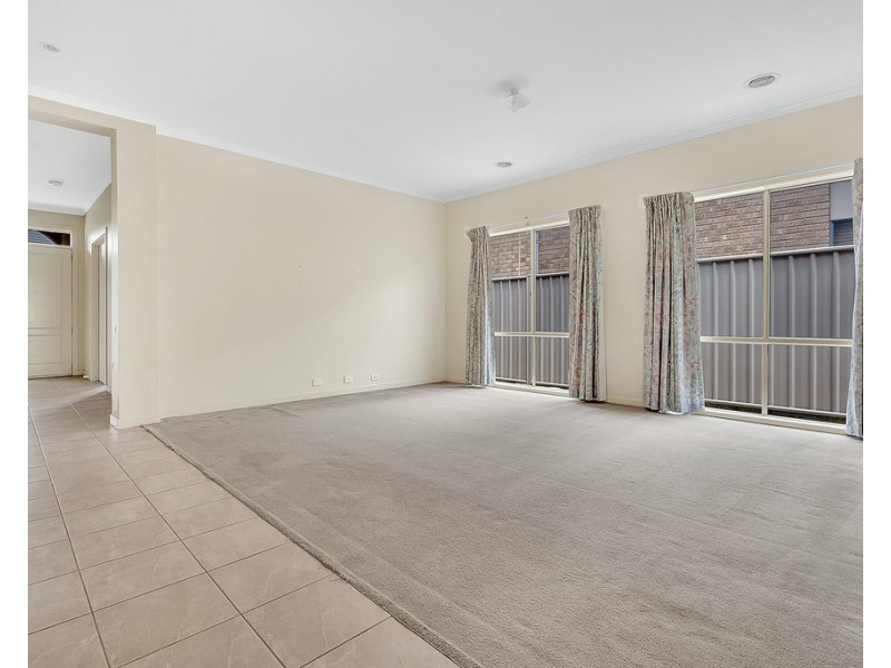 22 Explorers Place, Craigieburn VIC 3064