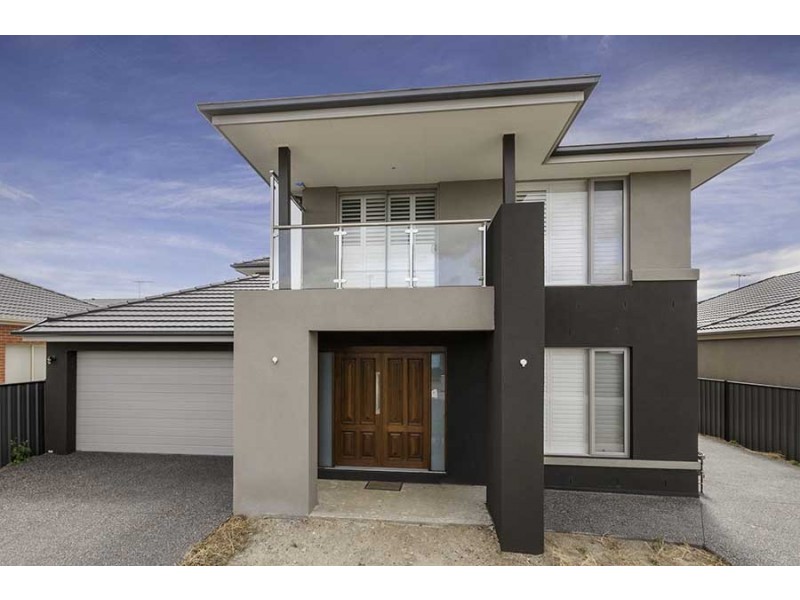 27 Cleveland Drive, Craigieburn VIC 3064