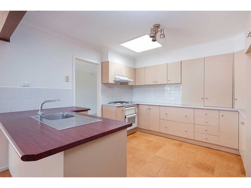 11 Waverley Court, Craigieburn VIC 3064