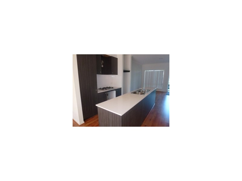 4 Andover Lane, Craigieburn VIC 3064