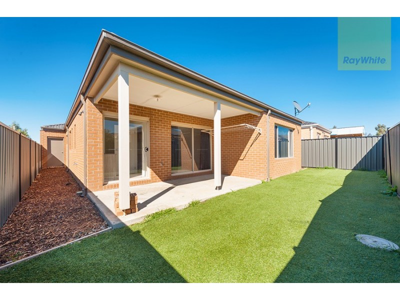 16 Scotney Road, Craigieburn VIC 3064