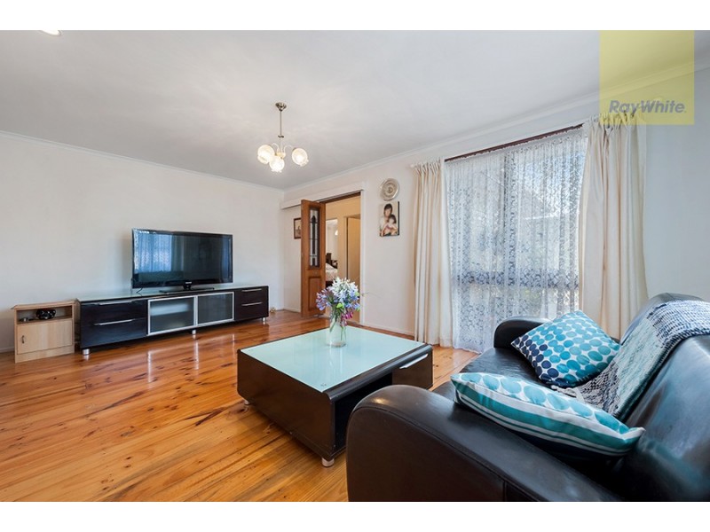 11 Milburn Place, Craigieburn VIC 3064