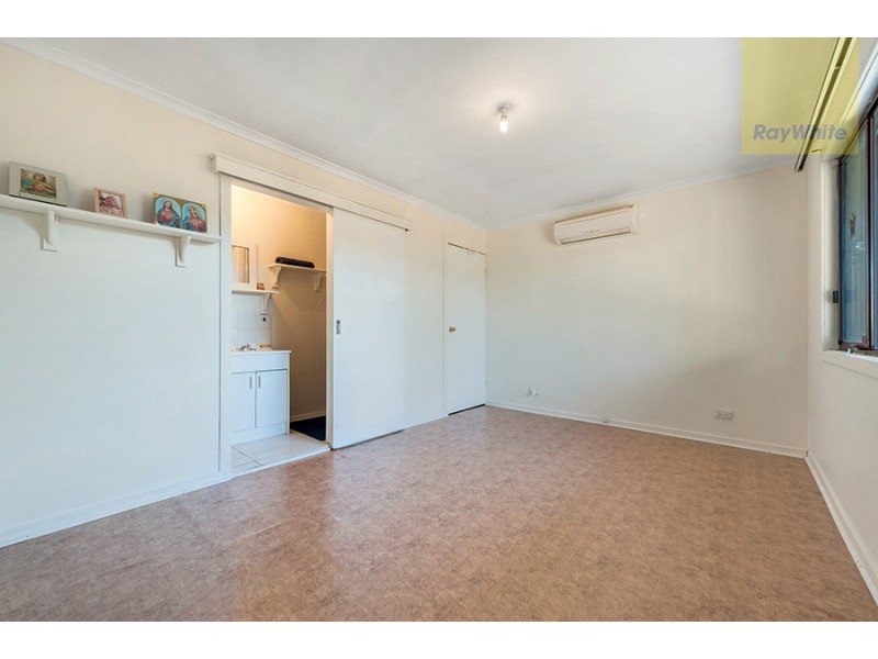 11 Milburn Place, Craigieburn VIC 3064