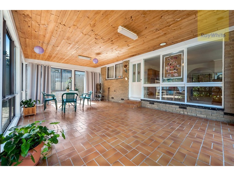 11 Milburn Place, Craigieburn VIC 3064