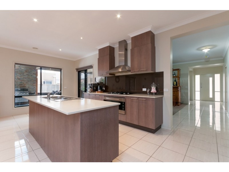 190 Central Park Avenue, Craigieburn VIC 3064