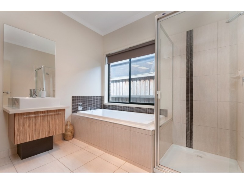 190 Central Park Avenue, Craigieburn VIC 3064