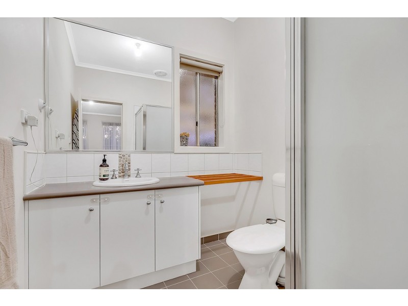 6 Bellfield Drive, Craigieburn VIC 3064