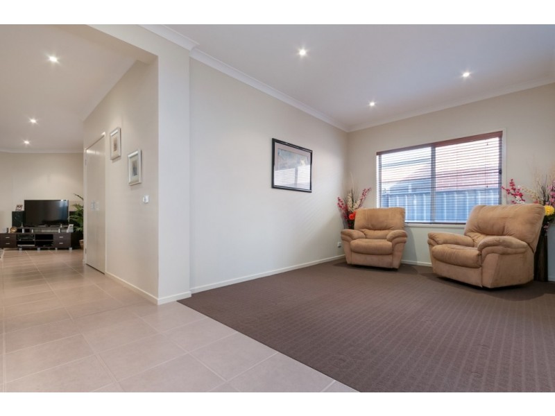 7 Rosleigh Drive, Craigieburn VIC 3064