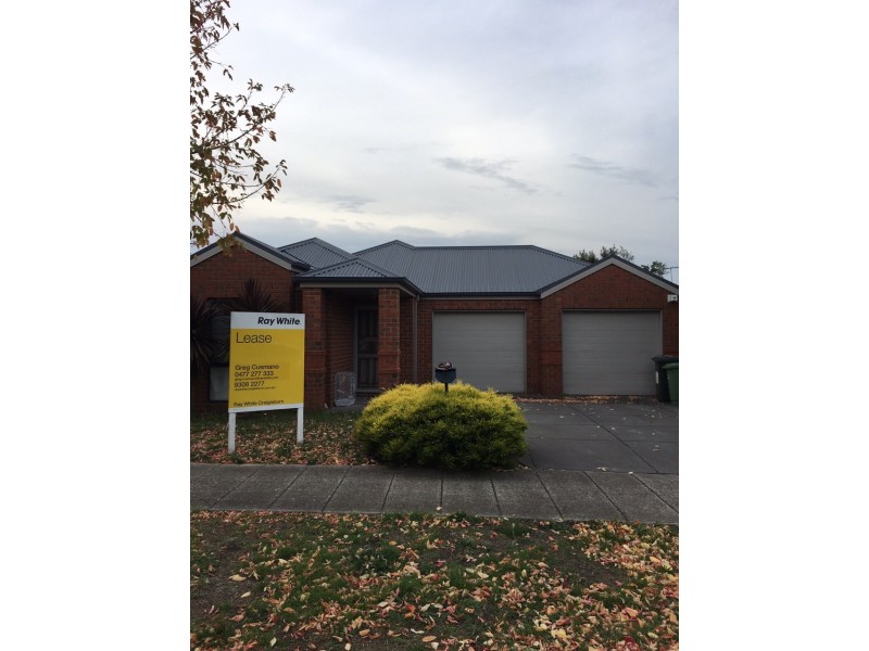 8 Sage Hills Place, Craigieburn VIC 3064