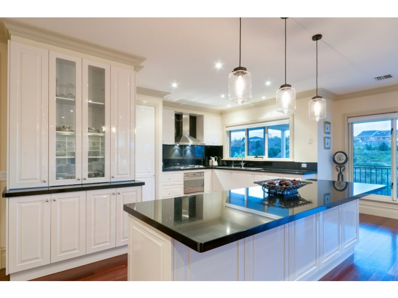 14 Palamino Valley Court, Greenvale VIC 3059