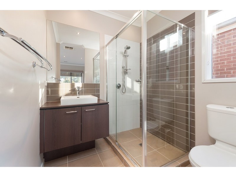 91 Charteris Drive, Craigieburn VIC 3064