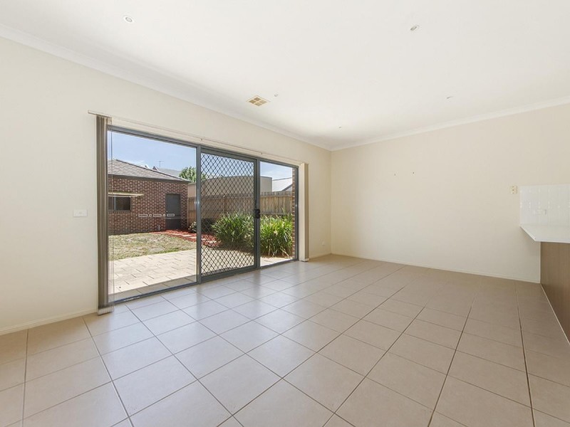 70 Hamilton Hume Parade, Craigieburn VIC 3064
