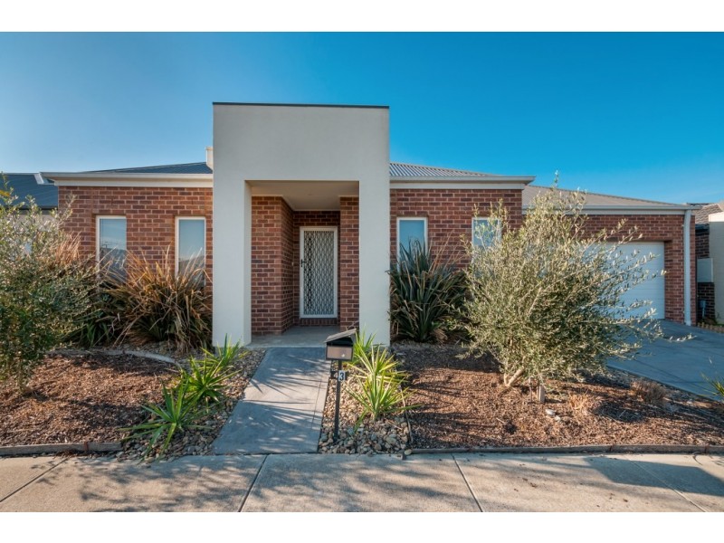 43 Kinglake Crescent, Craigieburn VIC 3064