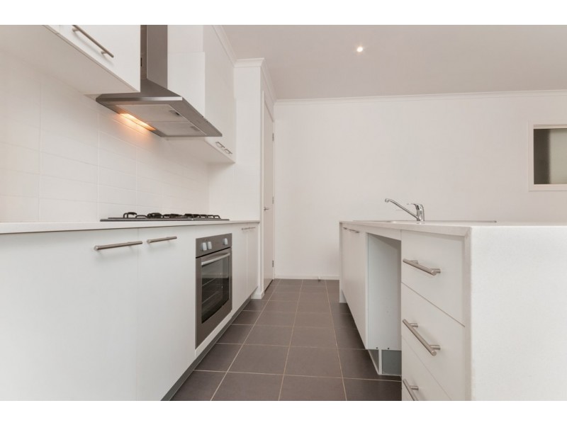 43 Kinglake Crescent, Craigieburn VIC 3064