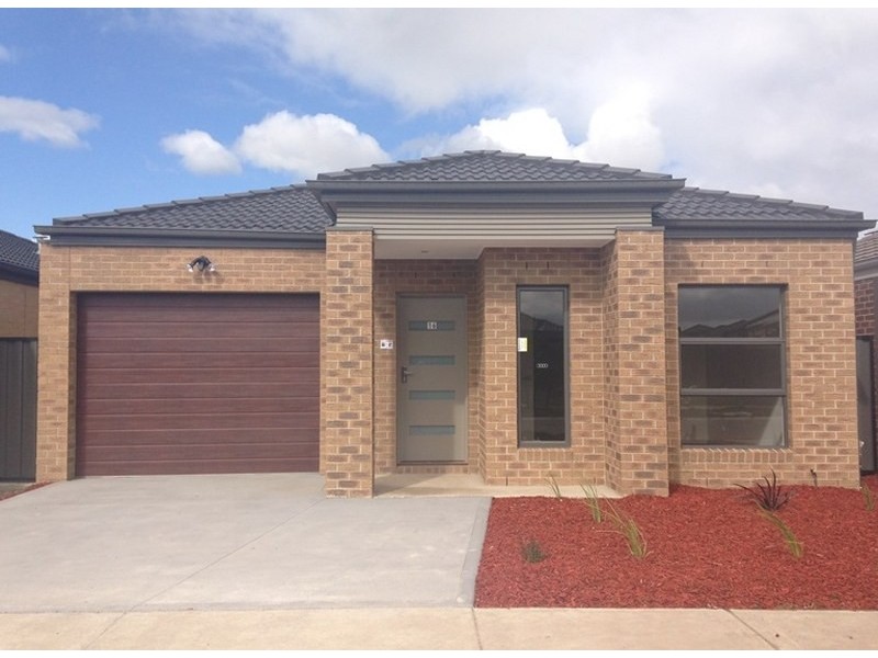 16 Evergreen Crescent, Craigieburn VIC 3064