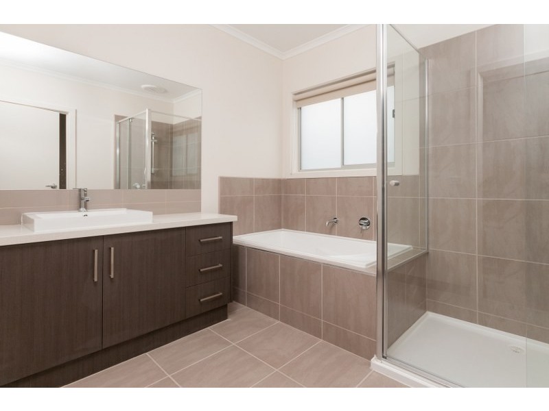 21 Gardner Terrace, Craigieburn VIC 3064