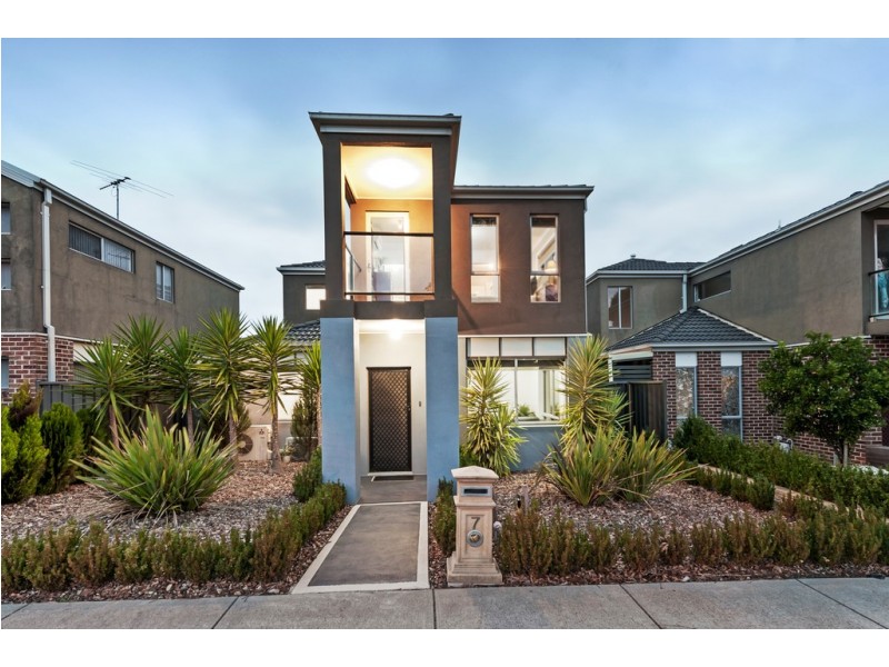 7 Perisher Drive, Craigieburn VIC 3064