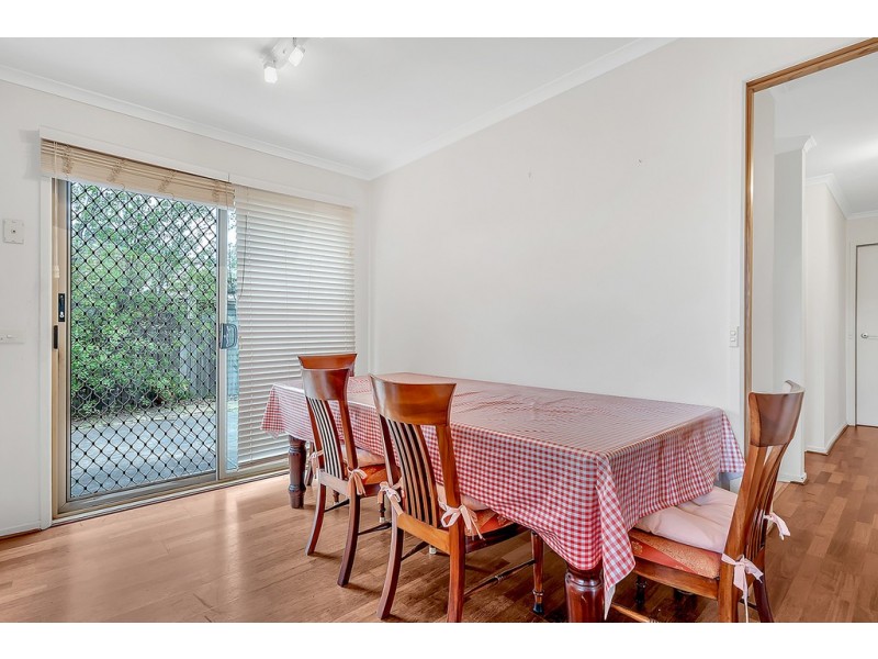 76 Banbury Crescent, Craigieburn VIC 3064