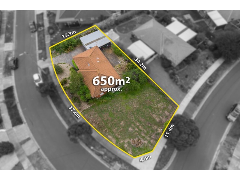 76 Banbury Crescent, Craigieburn VIC 3064