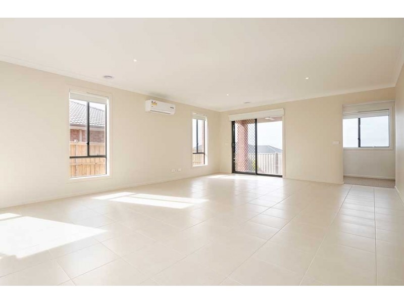 15 Telopea Avenue, Wallan VIC 3756