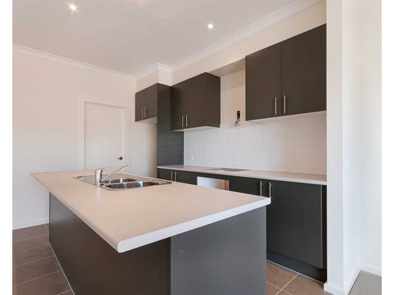 4/38 Mallard Circuit, Craigieburn VIC 3064