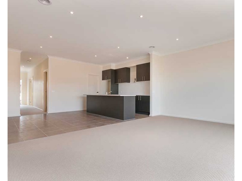 4/38 Mallard Circuit, Craigieburn VIC 3064