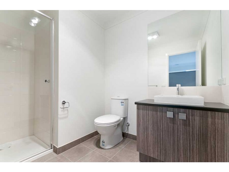 2/2 Brunswick Crescent, Craigieburn VIC 3064