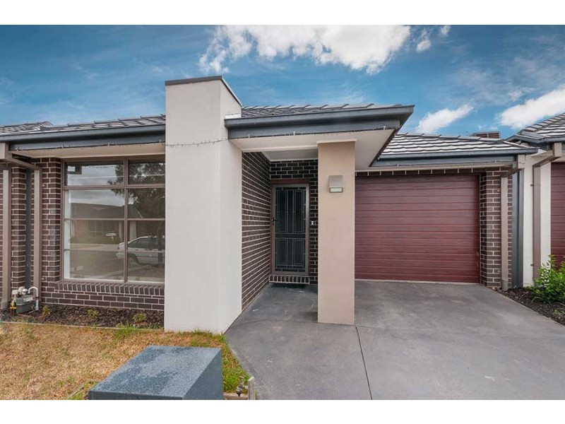 9 Fenland Street, Craigieburn VIC 3064