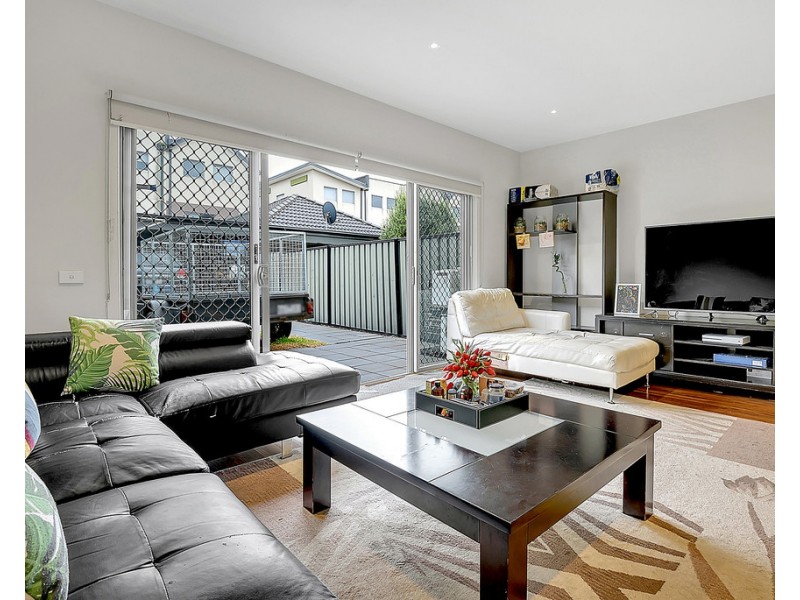 24/60 Cradle Mountain Drive, Craigieburn VIC 3064