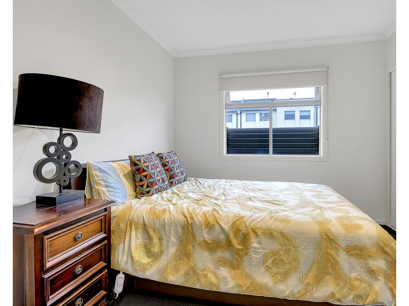 24/60 Cradle Mountain Drive, Craigieburn VIC 3064