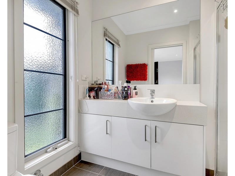 24/60 Cradle Mountain Drive, Craigieburn VIC 3064