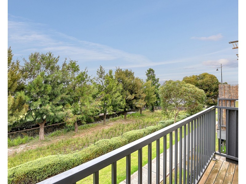 24/60 Cradle Mountain Drive, Craigieburn VIC 3064