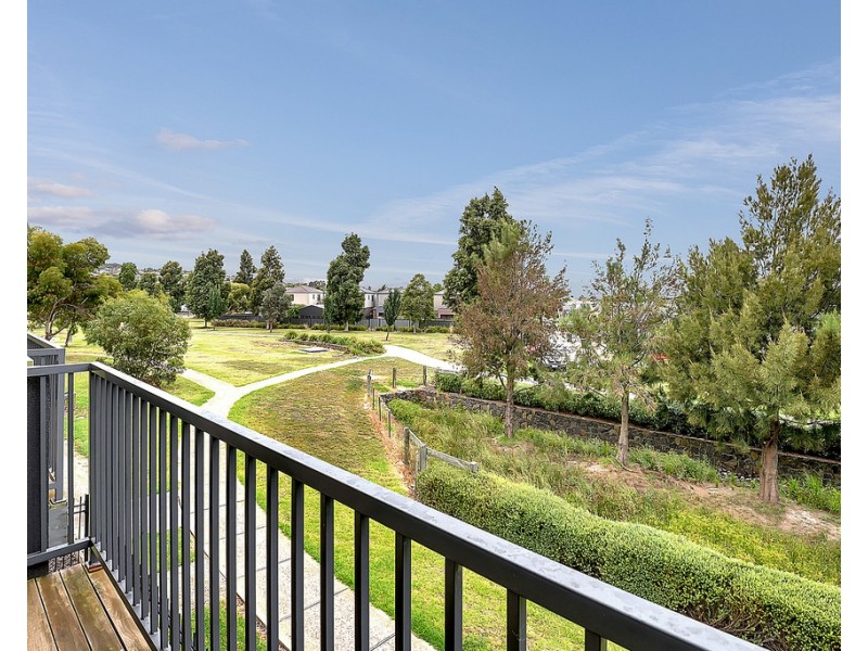 24/60 Cradle Mountain Drive, Craigieburn VIC 3064