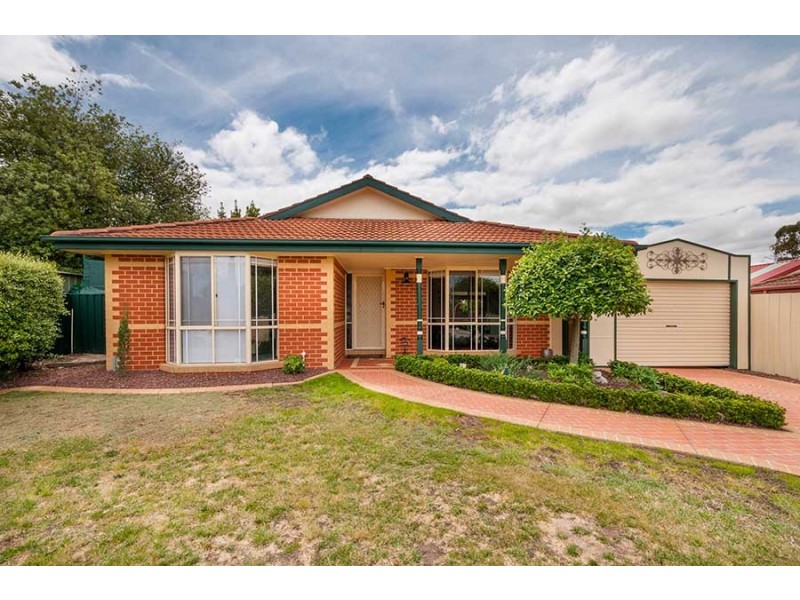 4 Swansea Court, Craigieburn VIC 3064