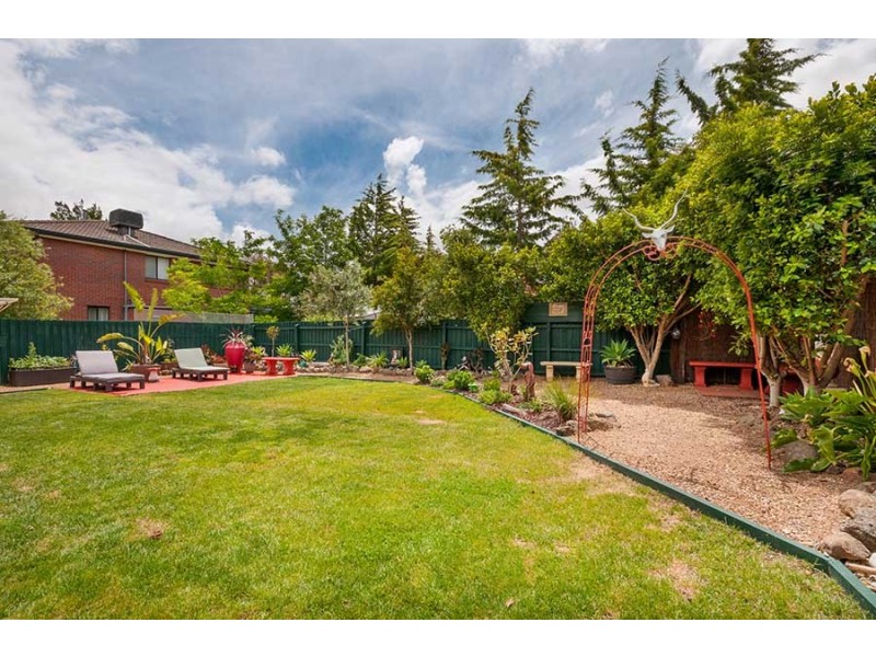 4 Swansea Court, Craigieburn VIC 3064