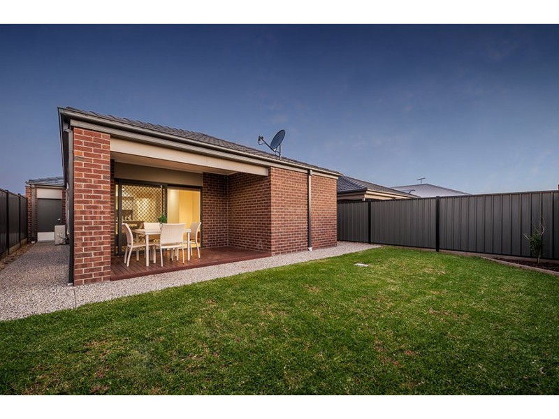 67 Gateshead Street, Craigieburn VIC 3064