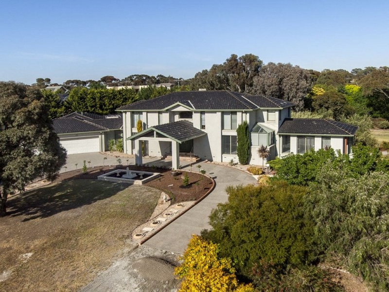 6 Macbean Court, Greenvale VIC 3059