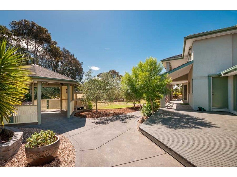 6 Macbean Court, Greenvale VIC 3059